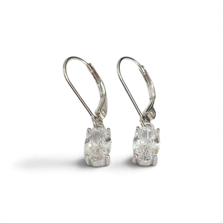 Silver earrings with patent closure and white stone