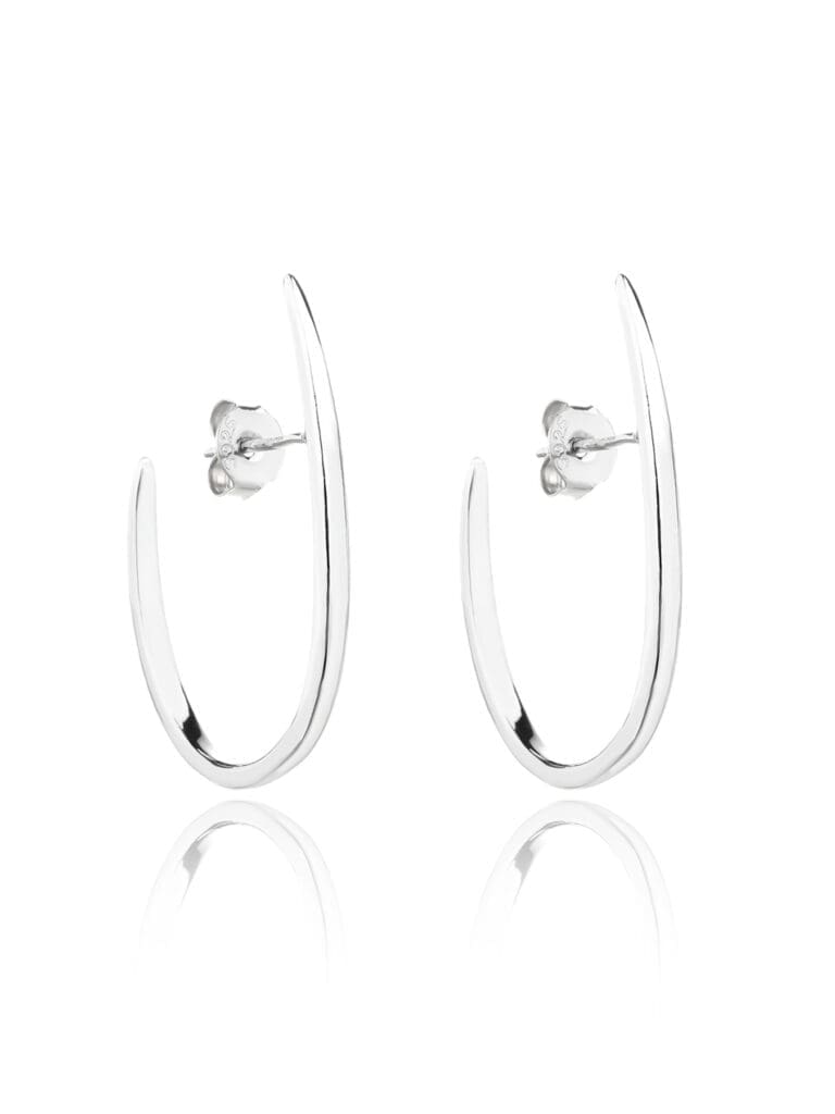 Silver minimalist design earrings with curved shape