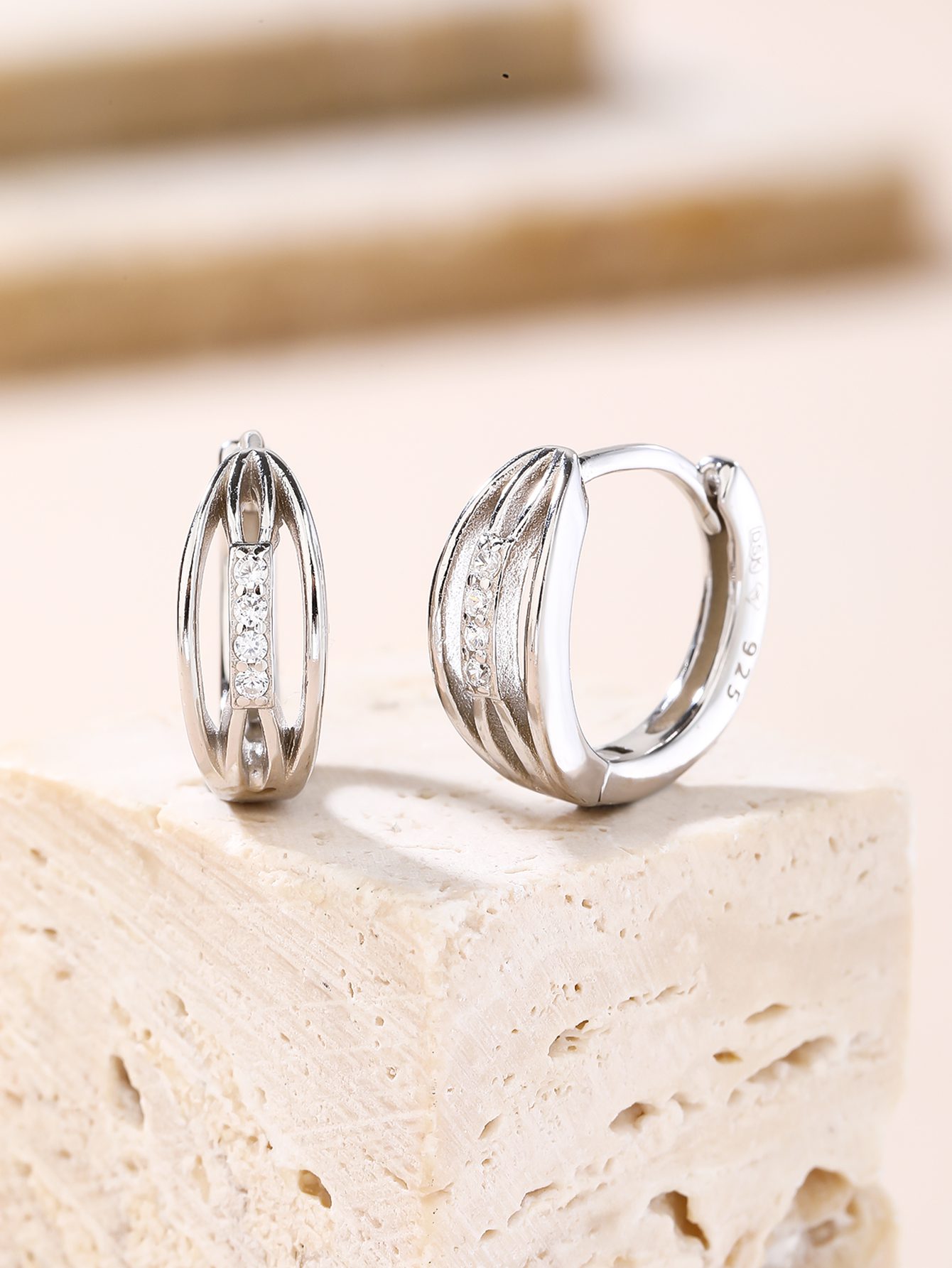 Circle Earrings with Zirconia Stones and a Band Design Featuring a Textured Pattern 5