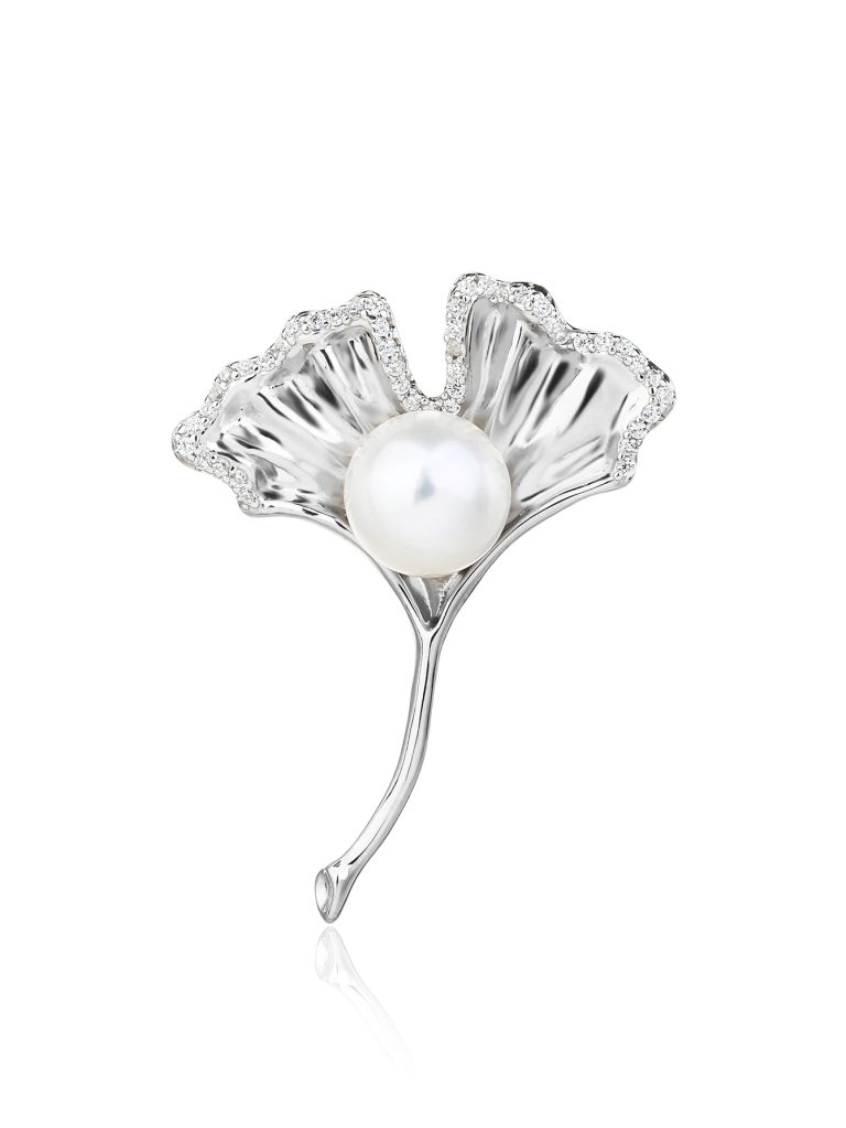 GinkoBiloba brooch with freshwater cultured pearls and white stones, AG AG 925 rhodium-plated silver (3.4 × 2.5 cm)