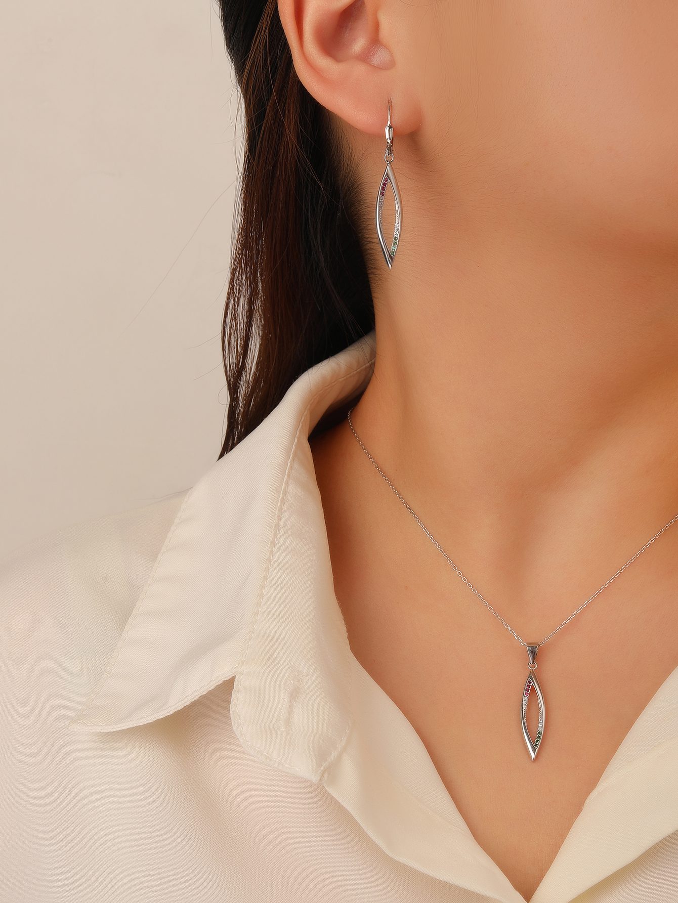 National Light Tricolor Set of Slender-Arched Pendant and Earrings 5