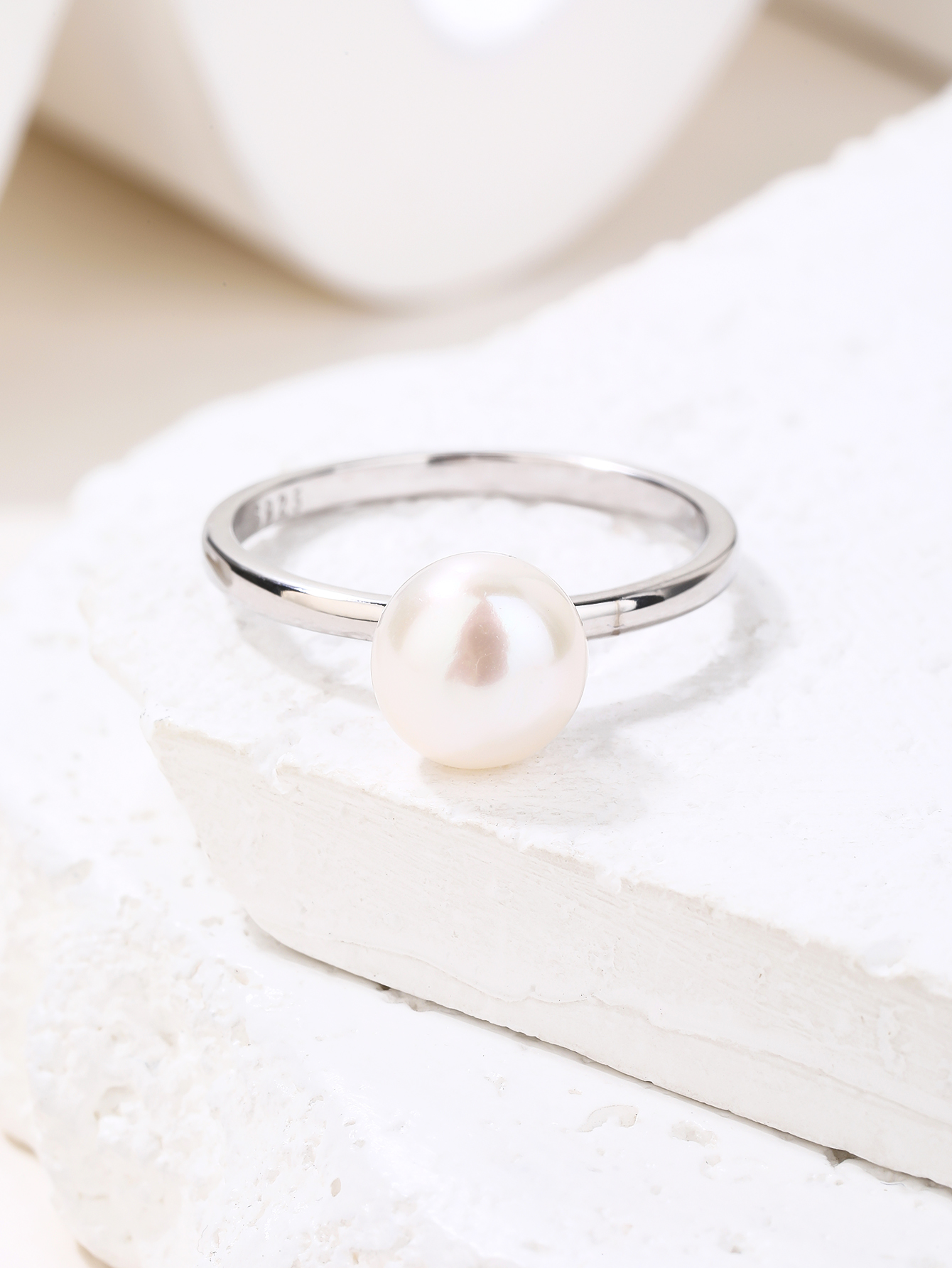 White cultured freshwater pearl ring made of AG 925 silver with rhodium plating 3